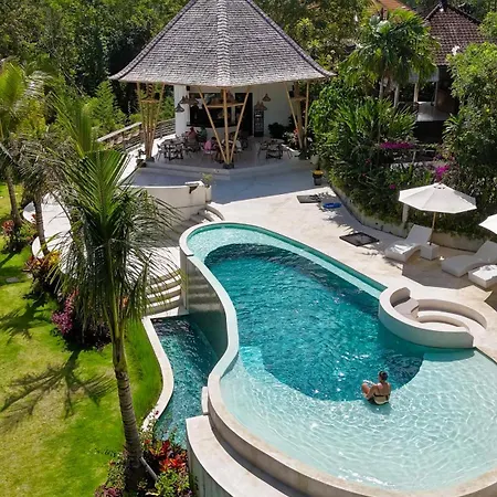 Tregge Surf Camp Uluwatu Hotel