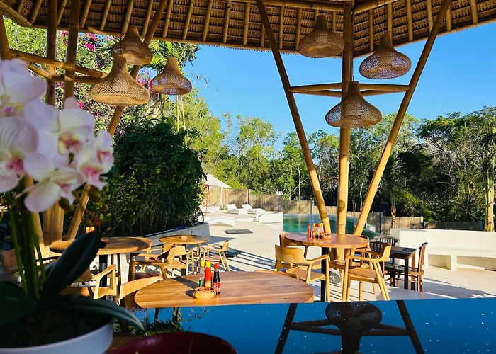 Tregge Surf Camp 4*